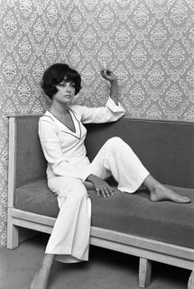 Virna Lisi feet photo 9