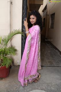 Vishnupriya feet photo 11