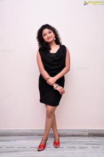 Vishnupriya feet photo 15