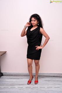 Vishnupriya feet photo 9