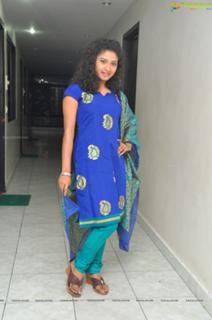 Vishnupriya feet photo 1