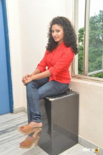 Vishnupriya feet photo 9