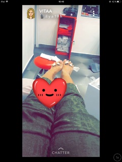 Vitaa feet photo 11