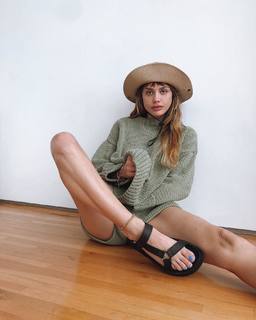 Vitto Saravia feet photo 7