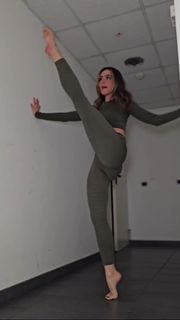 Vittoria Castagnotto feet photo 4