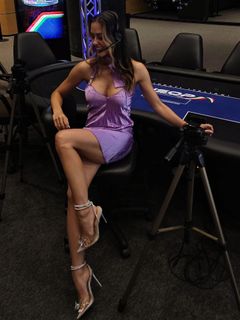 Vittoria Castagnotto feet photo 6