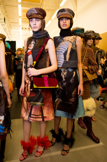 Vittoria Ceretti feet photo thumbnail