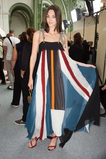 Vittoria Ceretti feet photo thumbnail