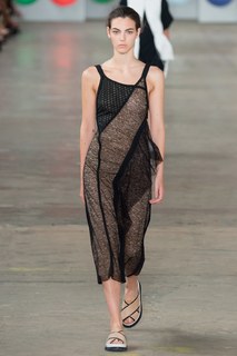 Vittoria Ceretti feet photo thumbnail