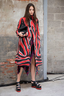 Vittoria Ceretti feet photo thumbnail