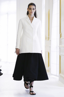 Vittoria Ceretti feet photo thumbnail