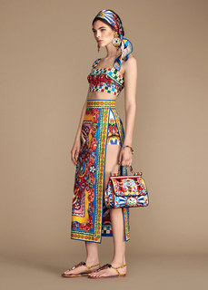 Vittoria Ceretti feet photo thumbnail