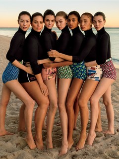 Vittoria Ceretti feet photo thumbnail