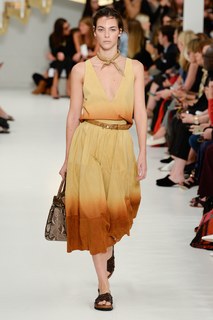 Vittoria Ceretti feet photo thumbnail