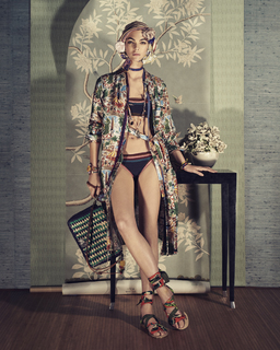 Vittoria Ceretti feet photo thumbnail