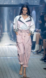 Vittoria Ceretti feet photo thumbnail