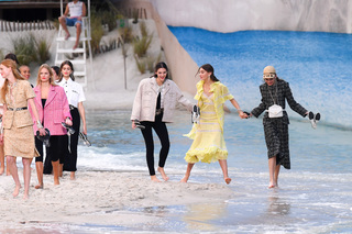 Vittoria Ceretti feet photo thumbnail