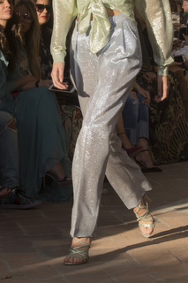 Vittoria Ceretti feet photo thumbnail