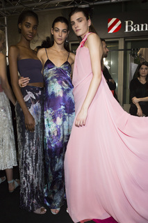 Vittoria Ceretti feet photo thumbnail