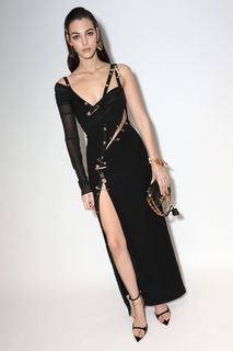 Vittoria Ceretti feet photo thumbnail