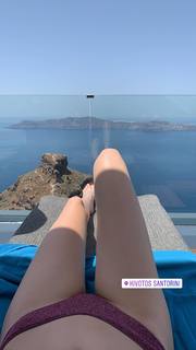 Vittoria Ceretti feet photo thumbnail