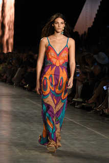 Vittoria Ceretti feet photo thumbnail