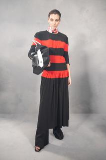 Vittoria Ceretti feet photo thumbnail