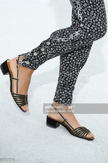 Vittoria Ceretti feet photo thumbnail