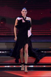 Vittoria Ceretti feet photo thumbnail