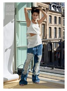 Vittoria Ceretti feet photo thumbnail