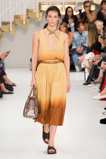 Vittoria Ceretti feet photo thumbnail