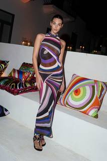 Vittoria Ceretti feet photo thumbnail