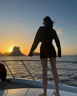 Vittoria Ceretti feet photo thumbnail