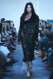 Vittoria Ceretti feet photo thumbnail