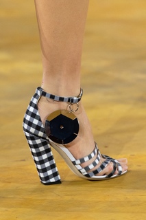 Vittoria Ceretti feet photo thumbnail