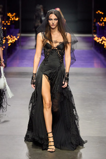 Vittoria Ceretti feet photo thumbnail