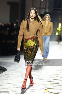 Vittoria Ceretti feet photo thumbnail