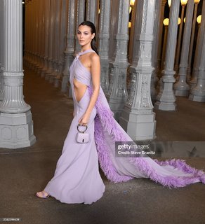 Vittoria Ceretti feet photo thumbnail