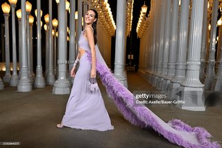 Vittoria Ceretti feet photo thumbnail