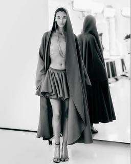 Vittoria Ceretti feet photo thumbnail