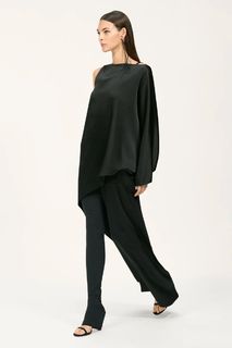 Vittoria Ceretti feet photo thumbnail