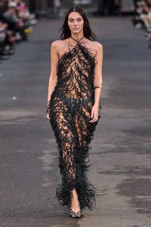 Vittoria Ceretti feet photo thumbnail