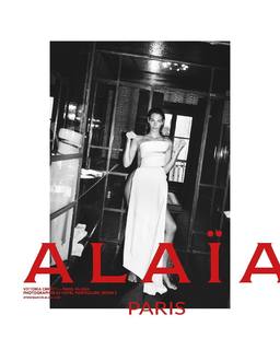 Vittoria Ceretti feet photo thumbnail