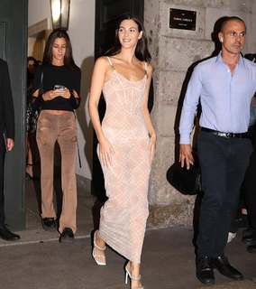 Vittoria Ceretti feet photo thumbnail