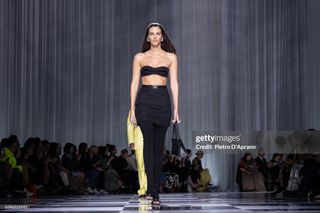 Vittoria Ceretti feet photo thumbnail