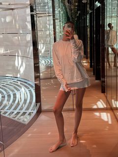 Vittoria Ceretti feet photo thumbnail