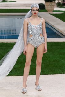 Vittoria Ceretti feet photo thumbnail