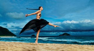 Vittoria Ceretti feet photo thumbnail