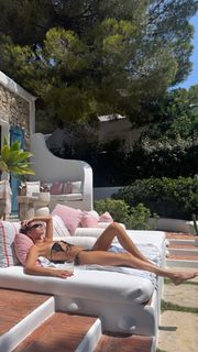 Vittoria Ceretti feet photo thumbnail