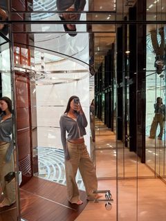 Vittoria Ceretti feet photo thumbnail